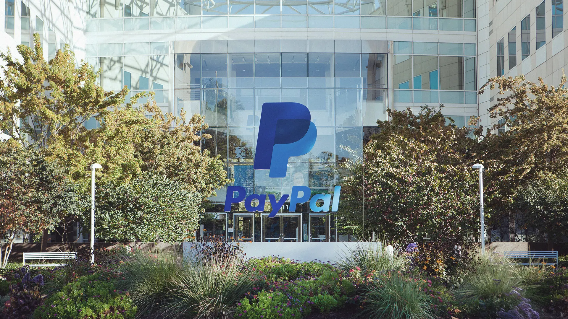 شركة PayPal